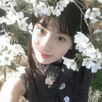 穿成炮灰女配后我靠医术征服司少